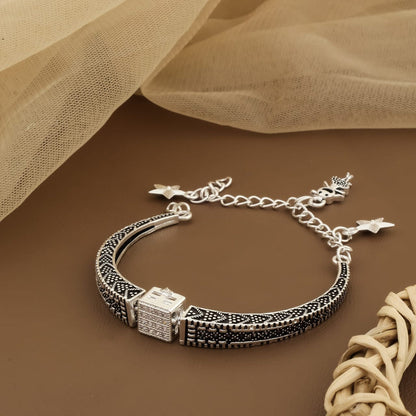 Square Shape Silver Breaclat