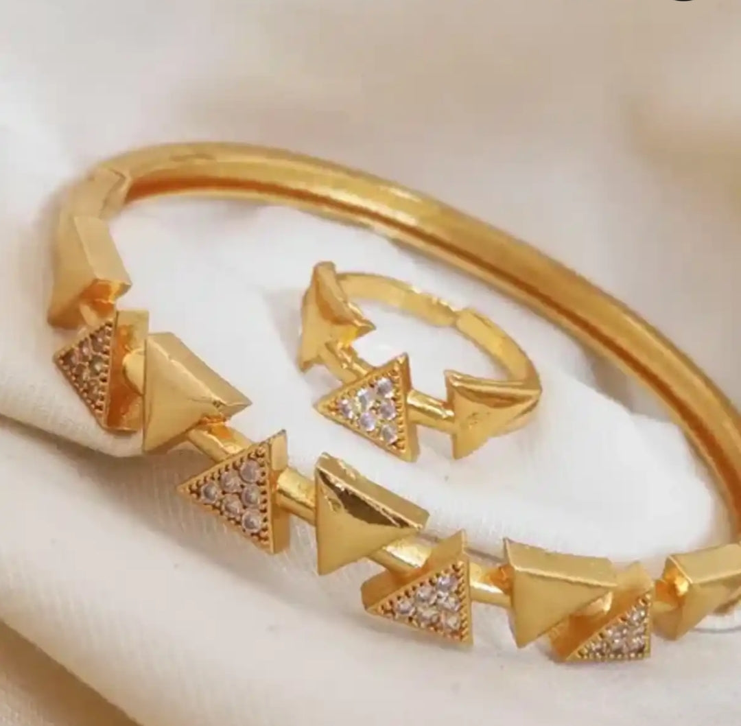 Triangle Shape Ladies Bracelet with Ring
