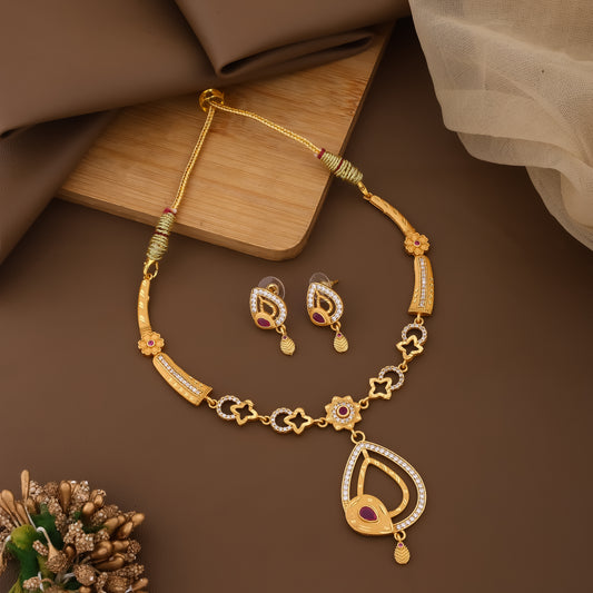 Brinda Necklace Set