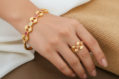 Avira Bracelet with Ring